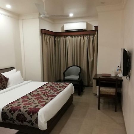 Hotel Ashish International Bhilai 外观 照片